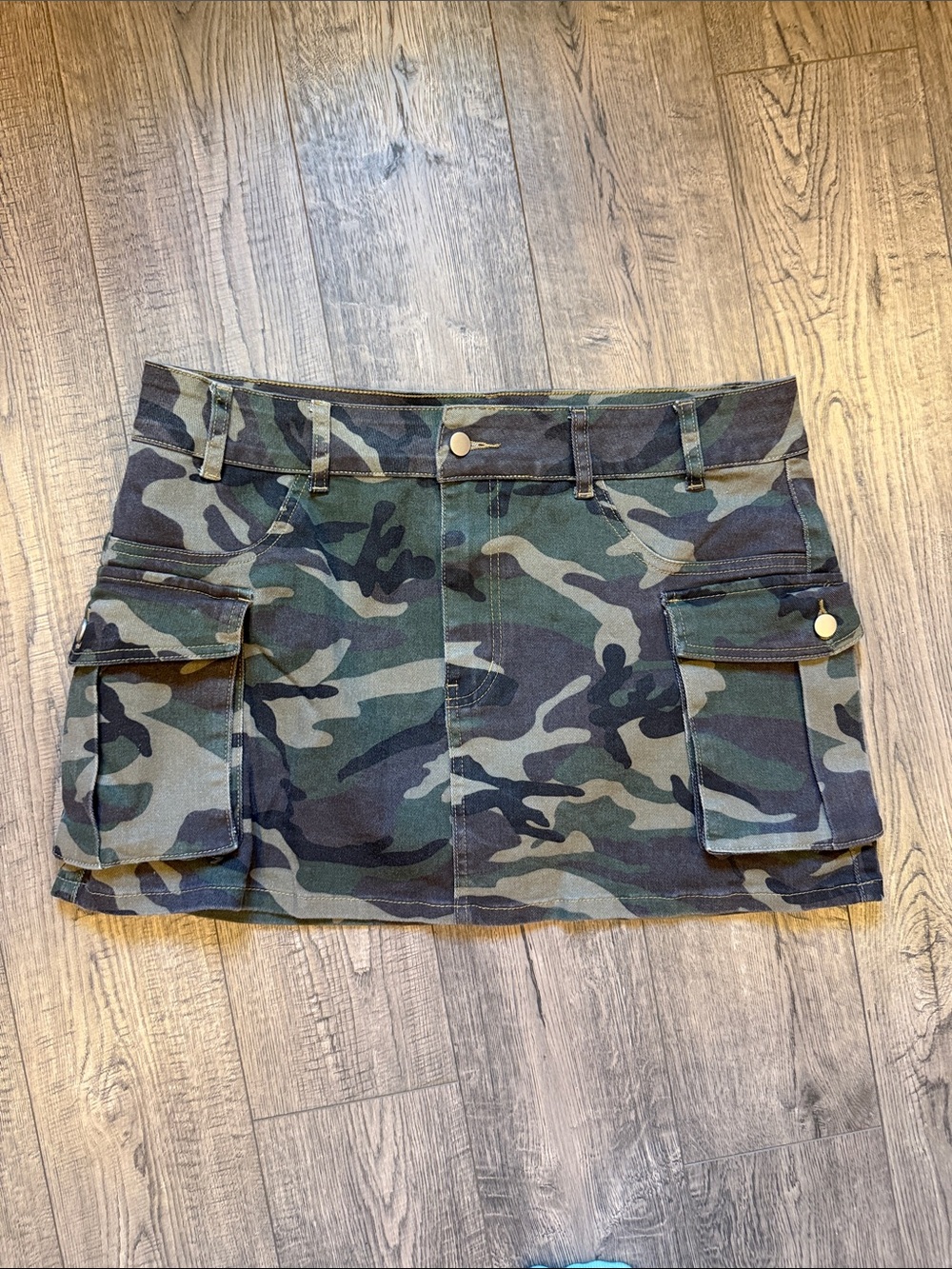 Camo Mini Cargo Skirt - Women's Green Camouflage